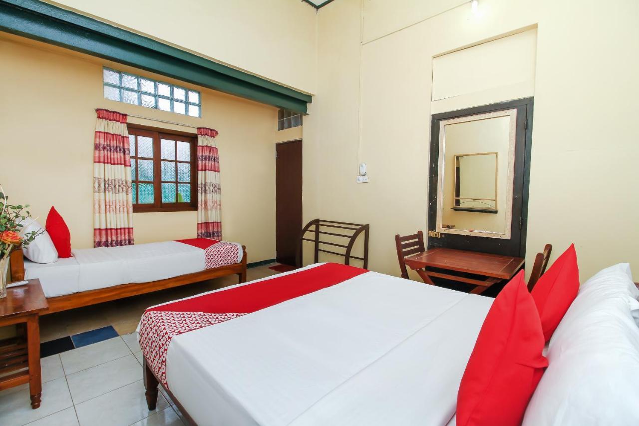 Leo'S Home Stay Dehiwala-Mount Lavinia Exterior photo